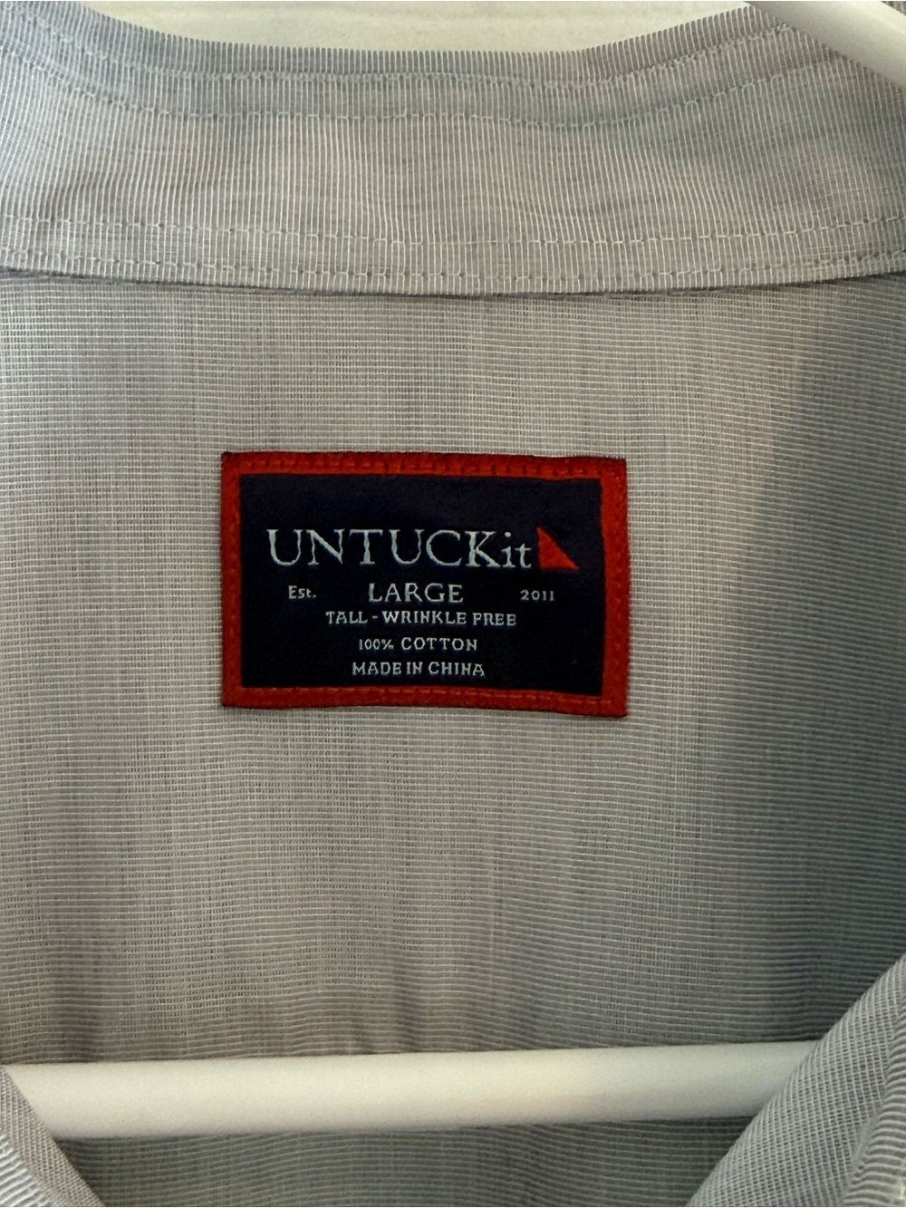 UNTUCKit Men's Short-Sleeve Button-Down Shirt - Light Gray - Picture 3 of 5